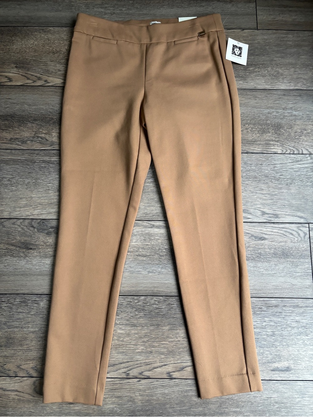 NWT Anne Klein Pull-On Slim Ankle Pants Camel Tan Stretch Knit Flat Front Sz M